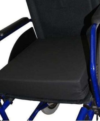 Cojín cuadrado Maxiconfort azul y negro con asiento y respaldo.