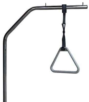 Colgante sencillo para cama de hierro cromado en metal negro con triángulo colgante.